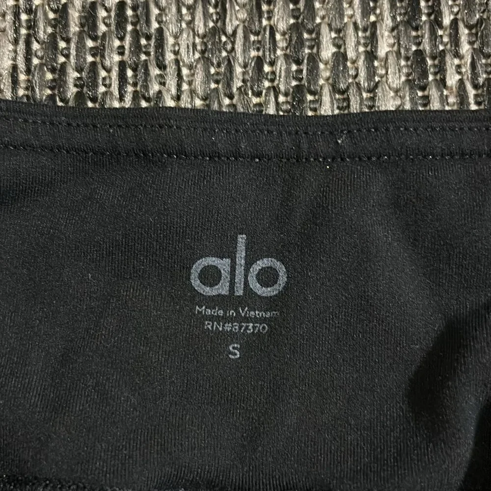 ALO Yoga Stirrup black leggings